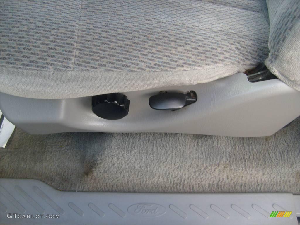 1998 F150 Regular Cab - Woodland Green Metallic / Medium Graphite photo #15