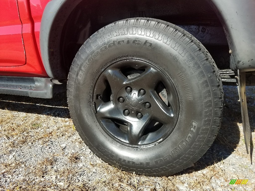 2004 Tacoma V6 PreRunner Double Cab - Impulse Red Pearl / Charcoal photo #29
