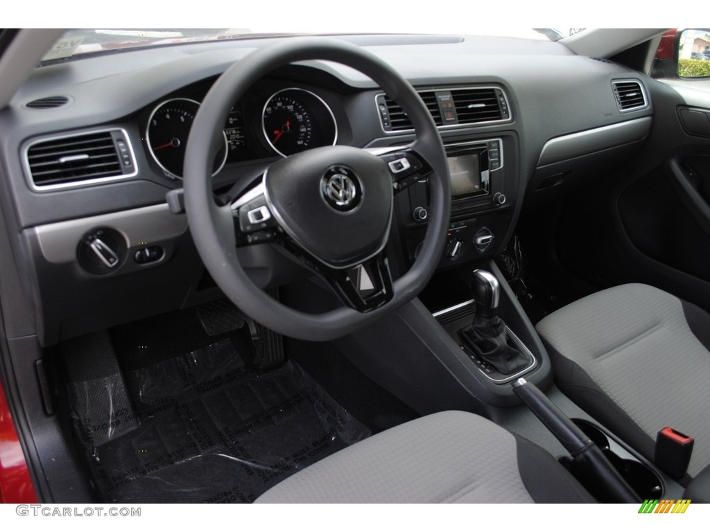 2017 Jetta S - Cardinal Red Metallic / Black/Palladium Gray photo #17