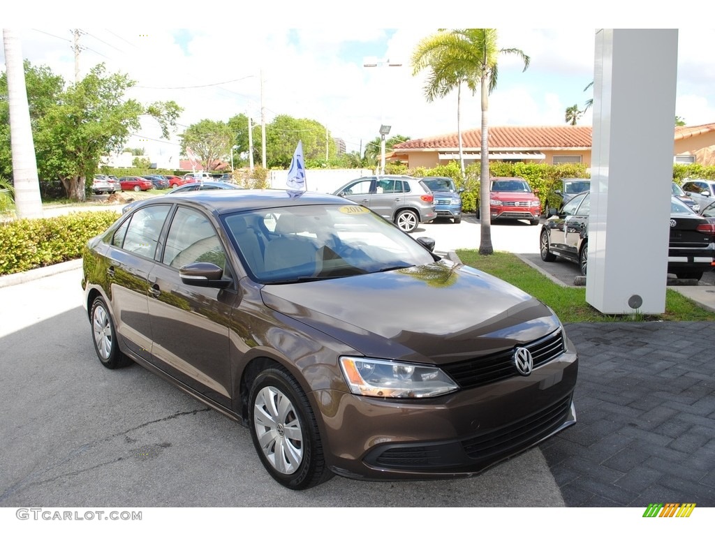 2011 Jetta SE Sedan - Toffee Brown Metallic / Cornsilk Beige photo #1