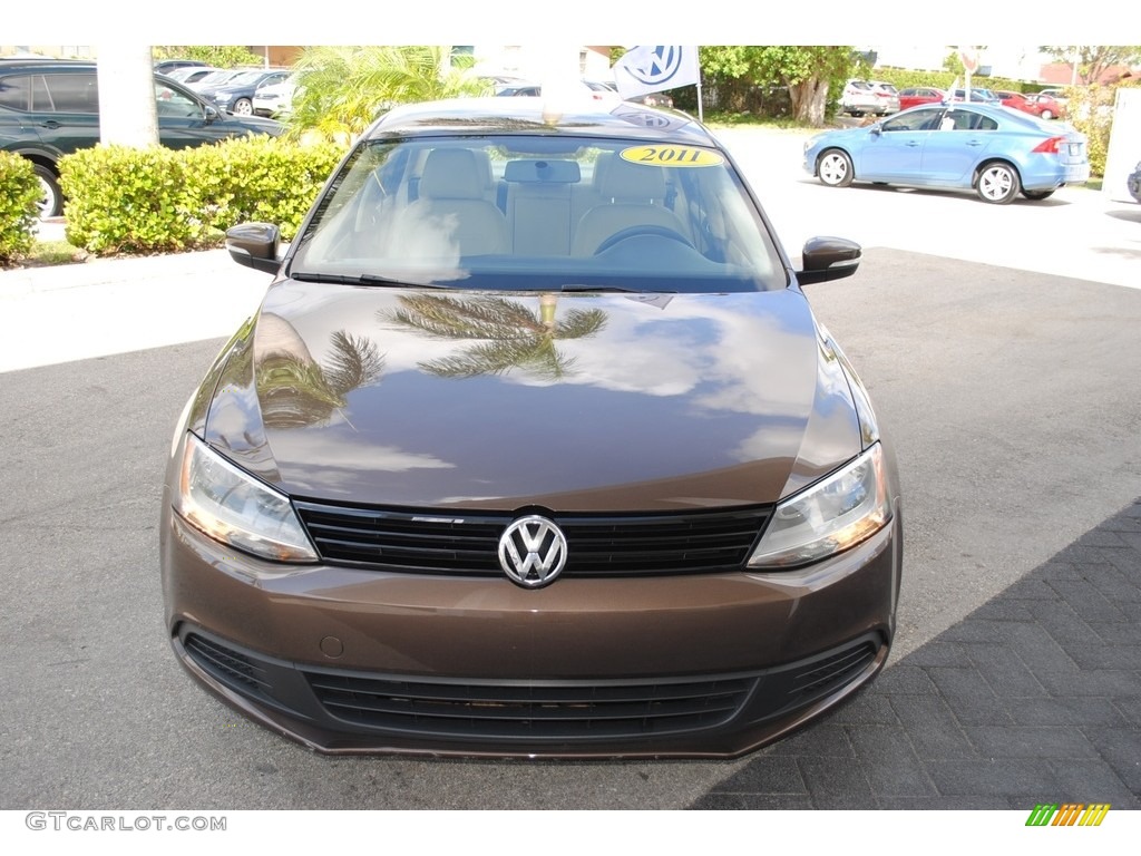 2011 Jetta SE Sedan - Toffee Brown Metallic / Cornsilk Beige photo #3