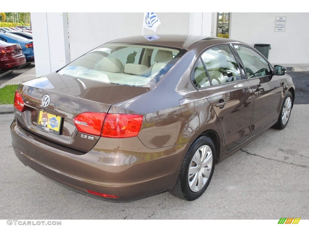 2011 Jetta SE Sedan - Toffee Brown Metallic / Cornsilk Beige photo #9