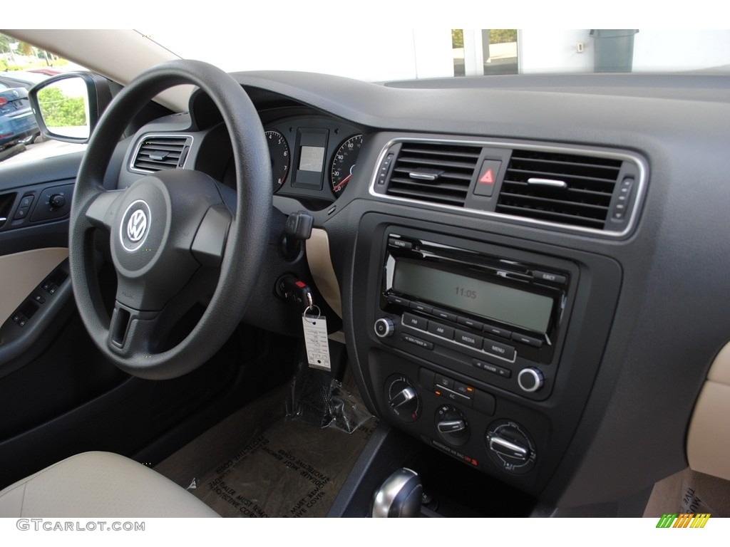 2011 Jetta SE Sedan - Toffee Brown Metallic / Cornsilk Beige photo #19