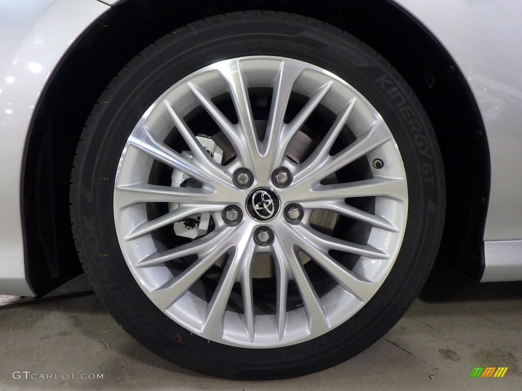 2018 Camry XLE - Celestial Silver Metallic / Black photo #5