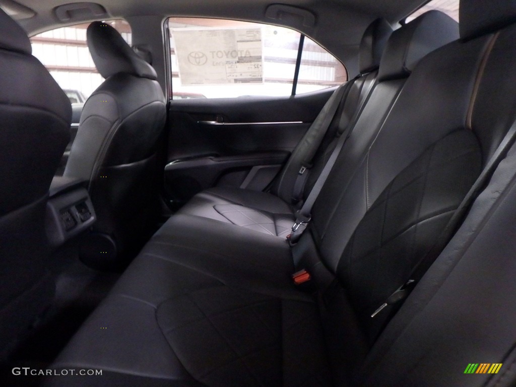 2018 Camry XLE - Celestial Silver Metallic / Black photo #7