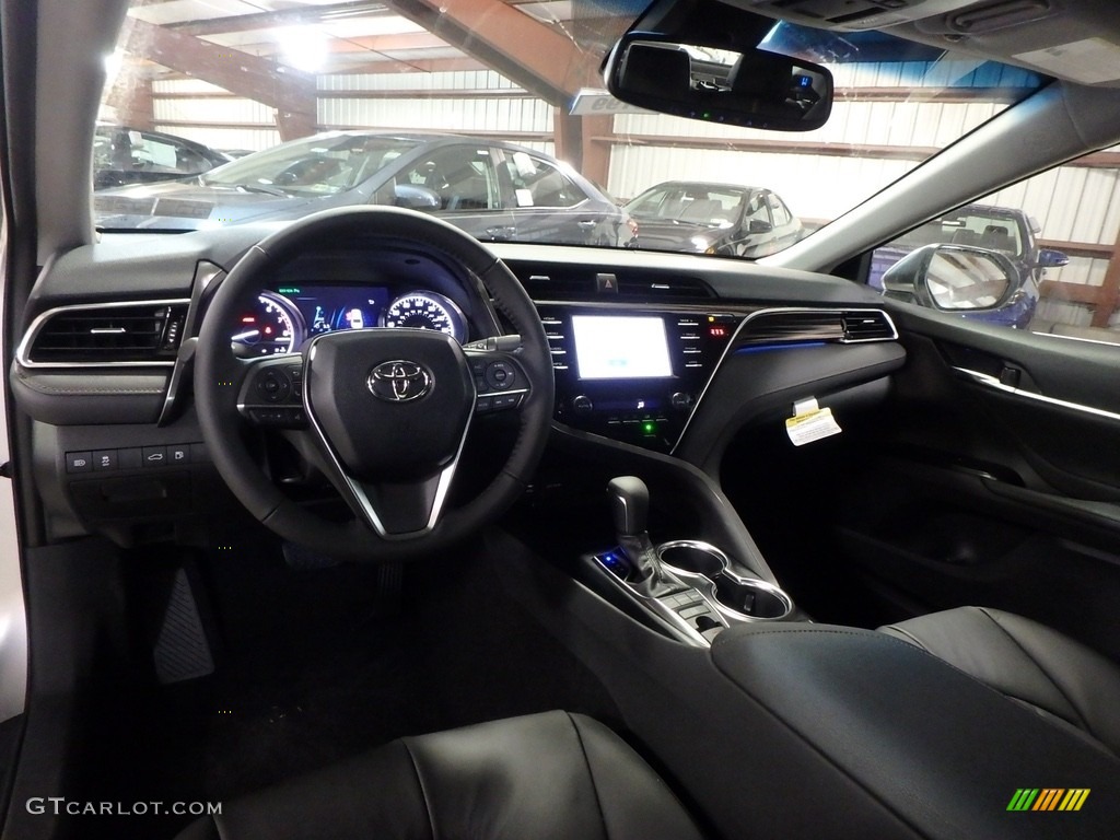 2018 Camry XLE - Celestial Silver Metallic / Black photo #8