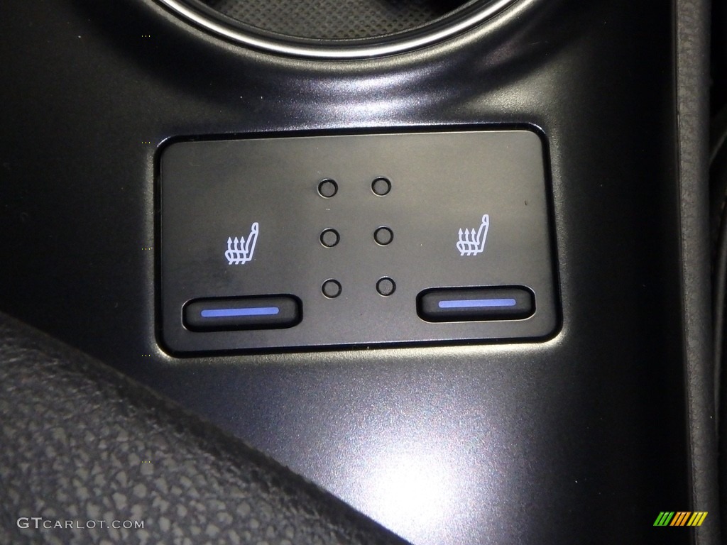 2018 Camry XLE - Celestial Silver Metallic / Black photo #15