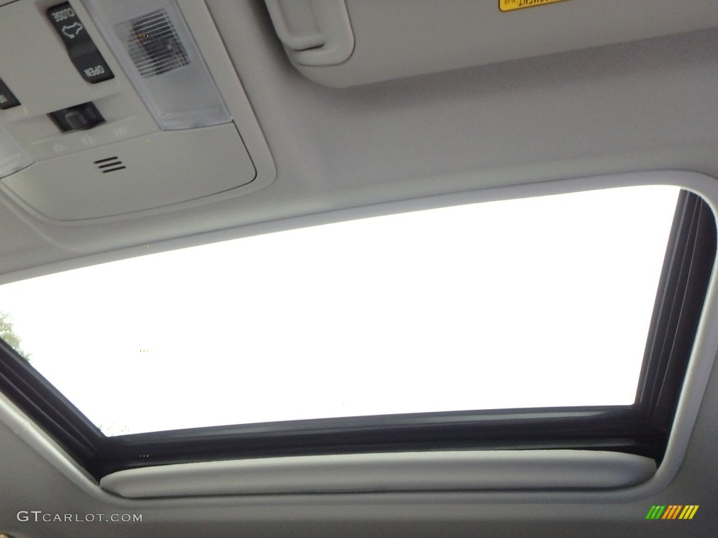 2018 Toyota RAV4 XLE AWD Hybrid Sunroof Photos