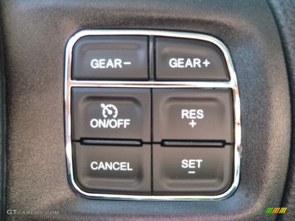 2018 1500 Express Crew Cab 4x4 - Brilliant Black Crystal Pearl / Black/Diesel Gray photo #19