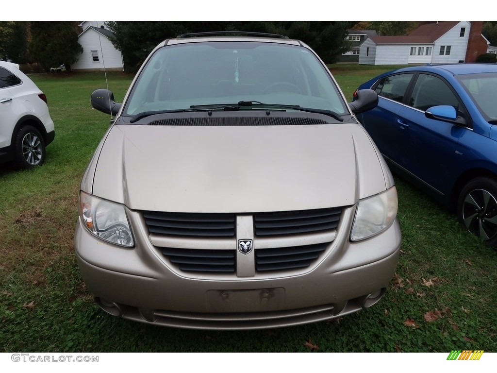 2006 Grand Caravan SXT - Linen Gold Metallic / Dark Khaki/Light Graystone photo #2