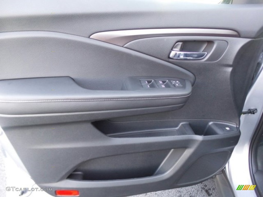 2018 Honda Ridgeline Sport AWD Black Door Panel Photo #123557869