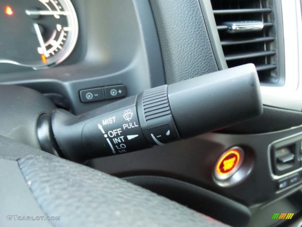 2018 Honda Ridgeline Sport AWD Controls Photo #123557992