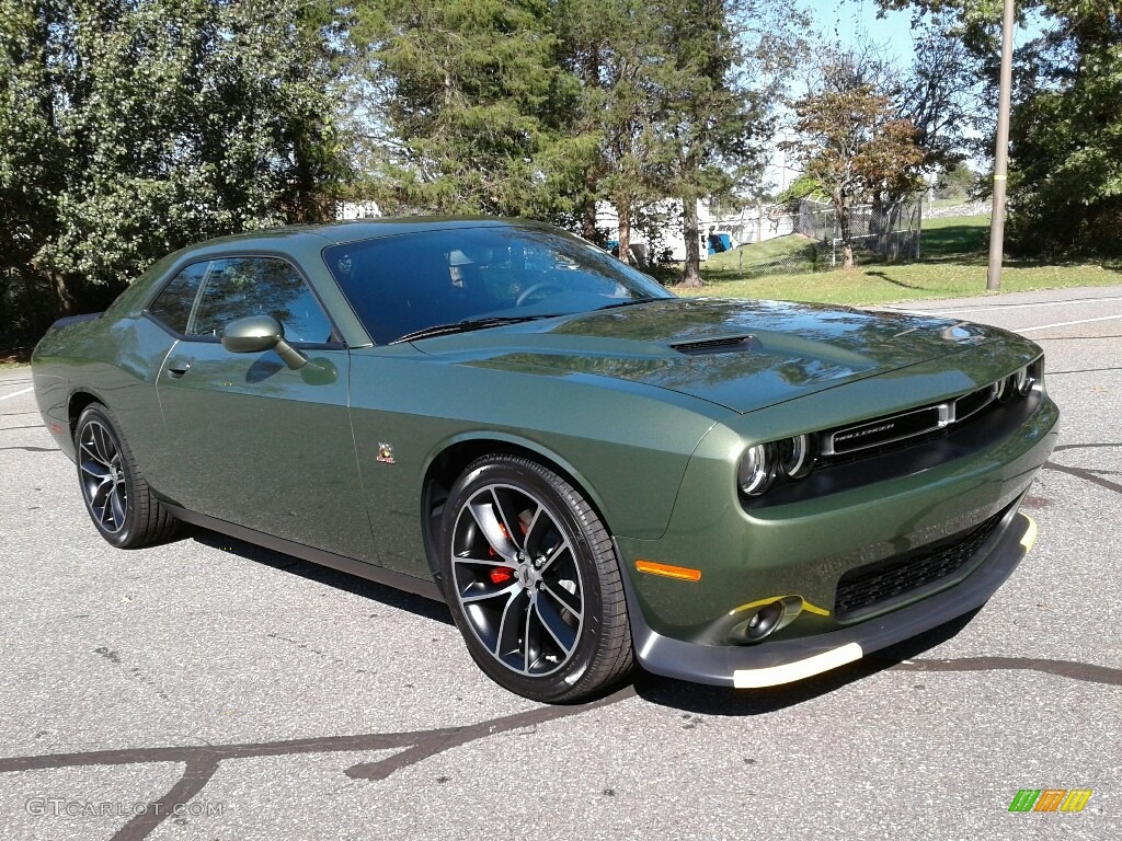 F8 Green 2018 Dodge Challenger R/T Scat Pack Exterior Photo #123560976