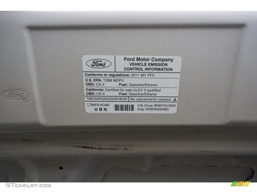 2011 E Series Van E150 Commercial - Oxford White / Medium Flint photo #40