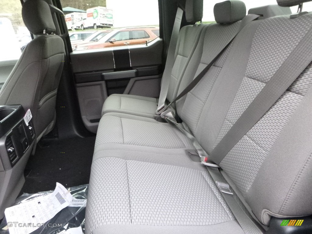 2018 Ford F150 XLT SuperCrew 4x4 Rear Seat Photo #123565834