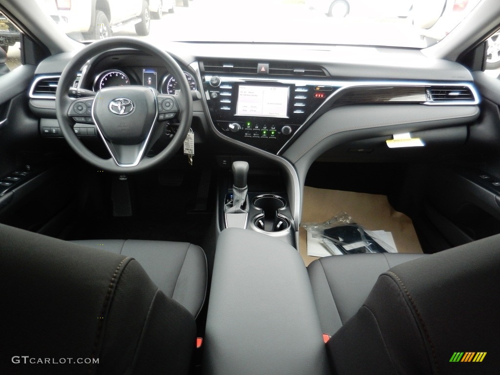 2018 Camry LE - Ruby Flare Pearl / Black photo #5