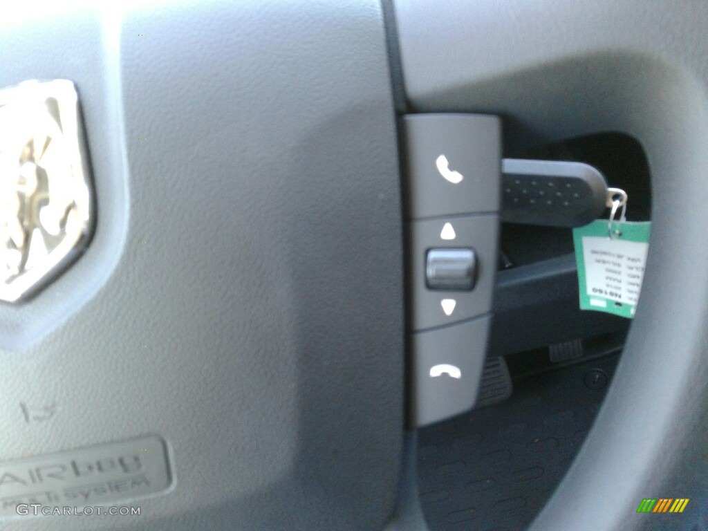 2018 Ram ProMaster 2500 High Roof Cargo Van Controls Photo #123568060