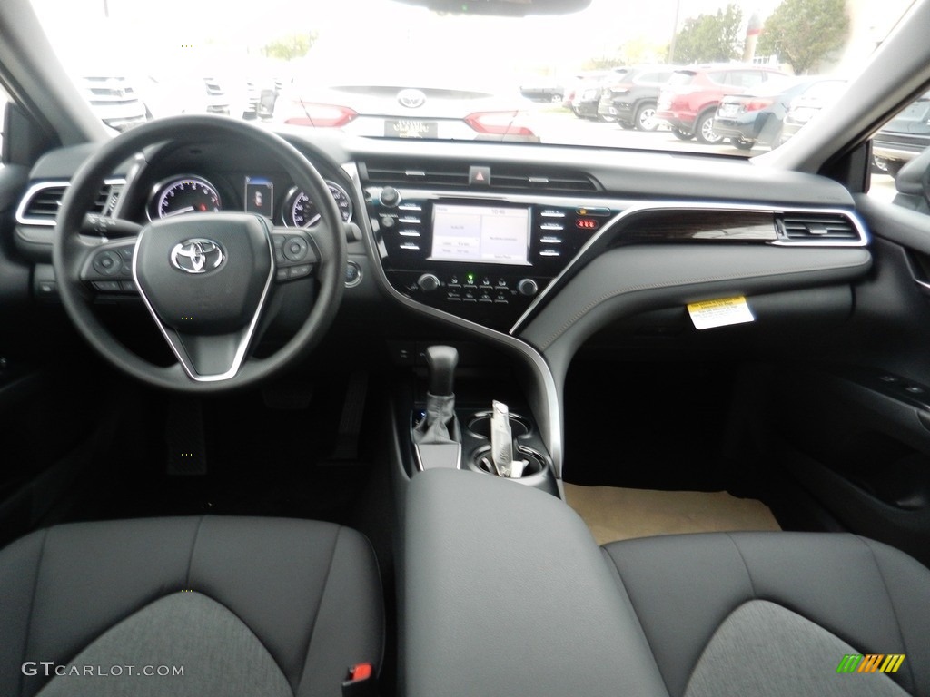 2018 Camry LE - Blue Crush Metallic / Black photo #4