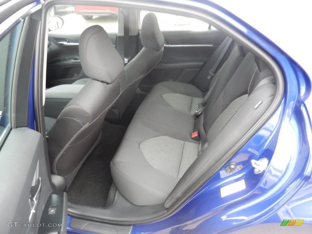 2018 Camry LE - Blue Crush Metallic / Black photo #5