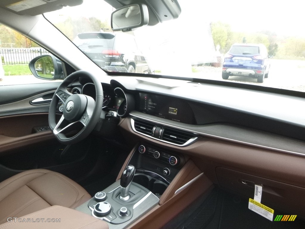 2018 Alfa Romeo Stelvio Ti AWD Black/Chocolate Dashboard Photo #123575358