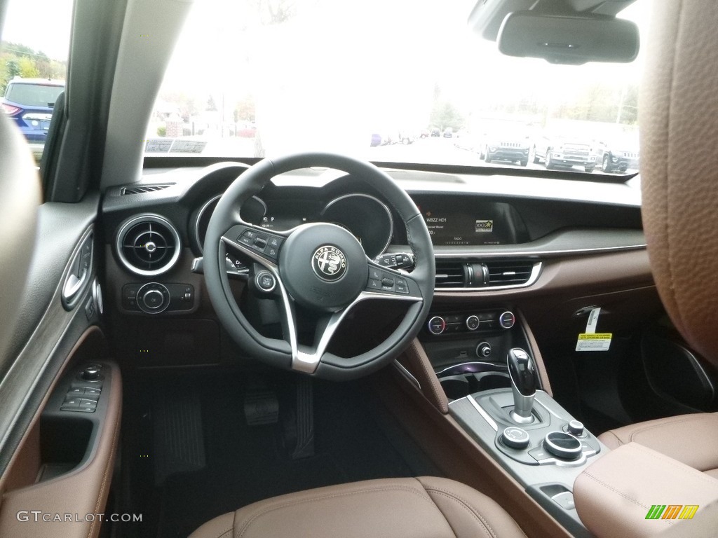 Black/Chocolate Interior 2018 Alfa Romeo Stelvio Ti AWD Photo #123575404