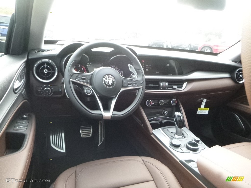 2018 Alfa Romeo Stelvio Sport AWD Black/Chocolate Dashboard Photo #123576121