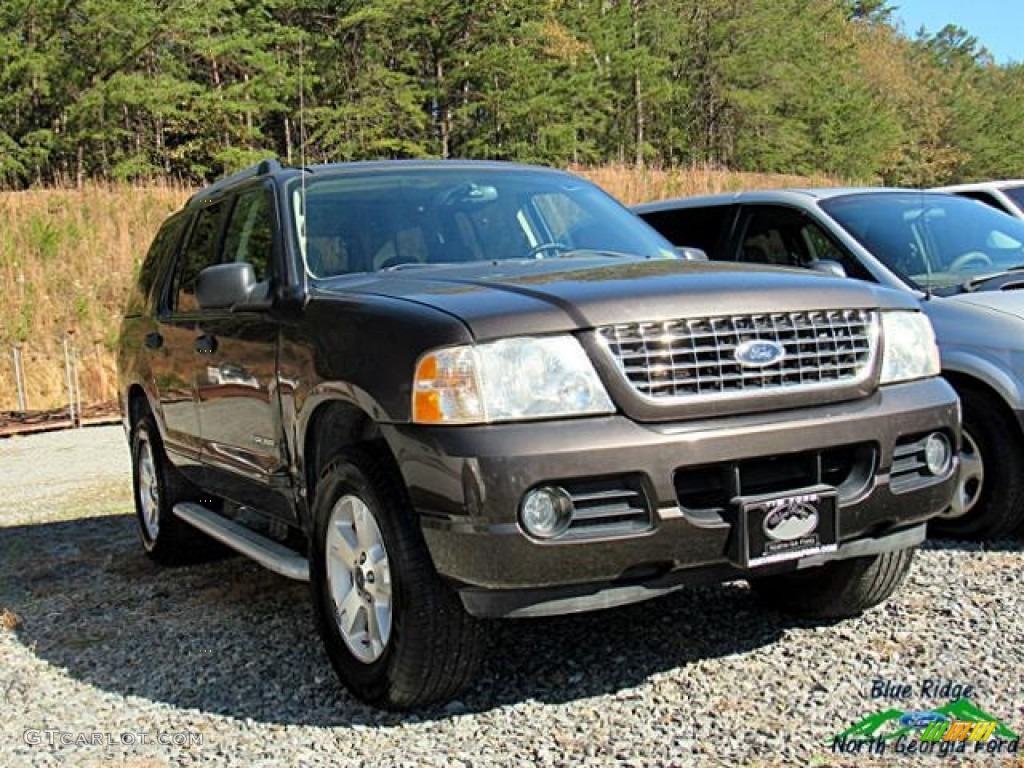 2005 Explorer XLT 4x4 - Dark Stone Metallic / Medium Parchment photo #2