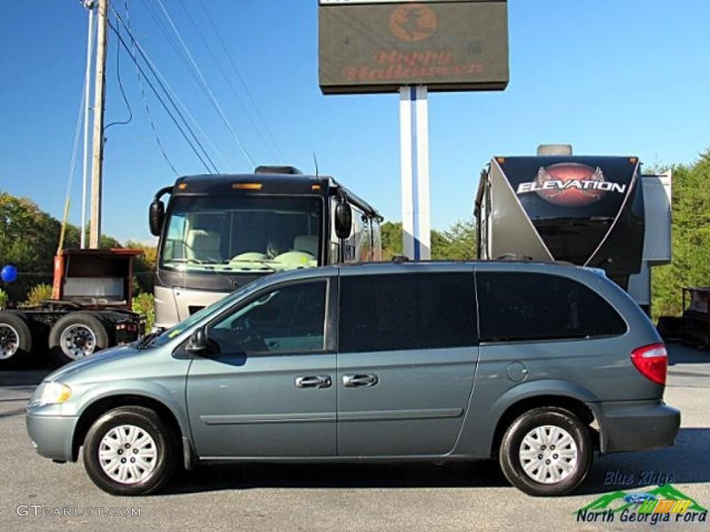 2007 Town & Country LX - Marine Blue Pearl / Medium Slate Gray photo #2