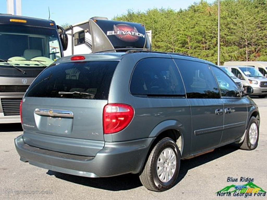 2007 Town & Country LX - Marine Blue Pearl / Medium Slate Gray photo #6