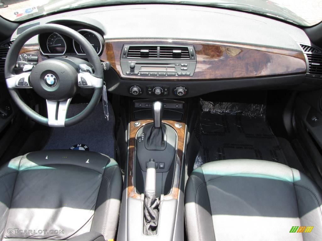 2008 Z4 3.0i Roadster - Black Sapphire Metallic / Black photo #19