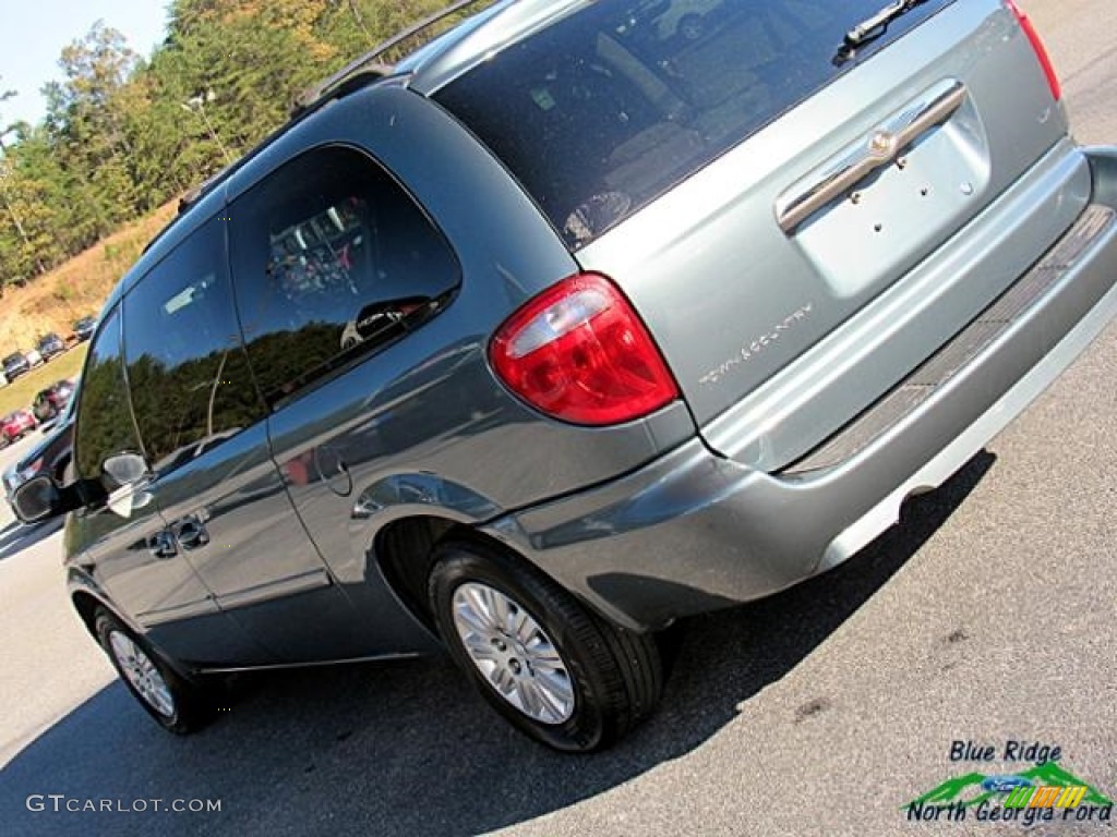 2007 Town & Country LX - Marine Blue Pearl / Medium Slate Gray photo #26