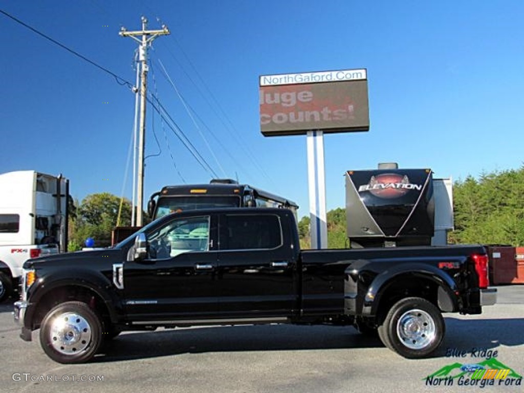 2017 F450 Super Duty King Ranch Crew Cab 4x4 - Shadow Black / King Ranch Java photo #2