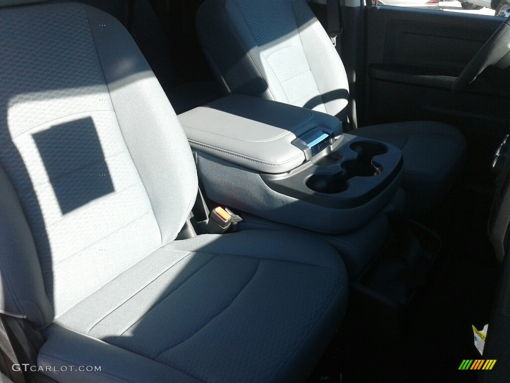 2018 1500 Express Crew Cab - Bright White / Black/Diesel Gray photo #12