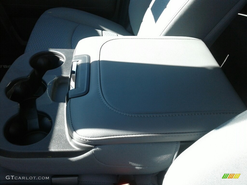 2018 1500 Express Crew Cab - Bright White / Black/Diesel Gray photo #18