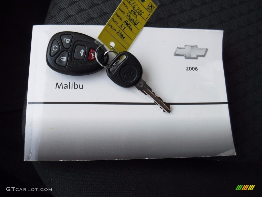 2006 Malibu Maxx LT Wagon - Silverstone Metallic / Ebony Black photo #18