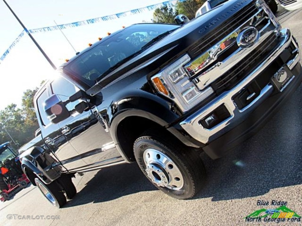 2017 F450 Super Duty King Ranch Crew Cab 4x4 - Shadow Black / King Ranch Java photo #34