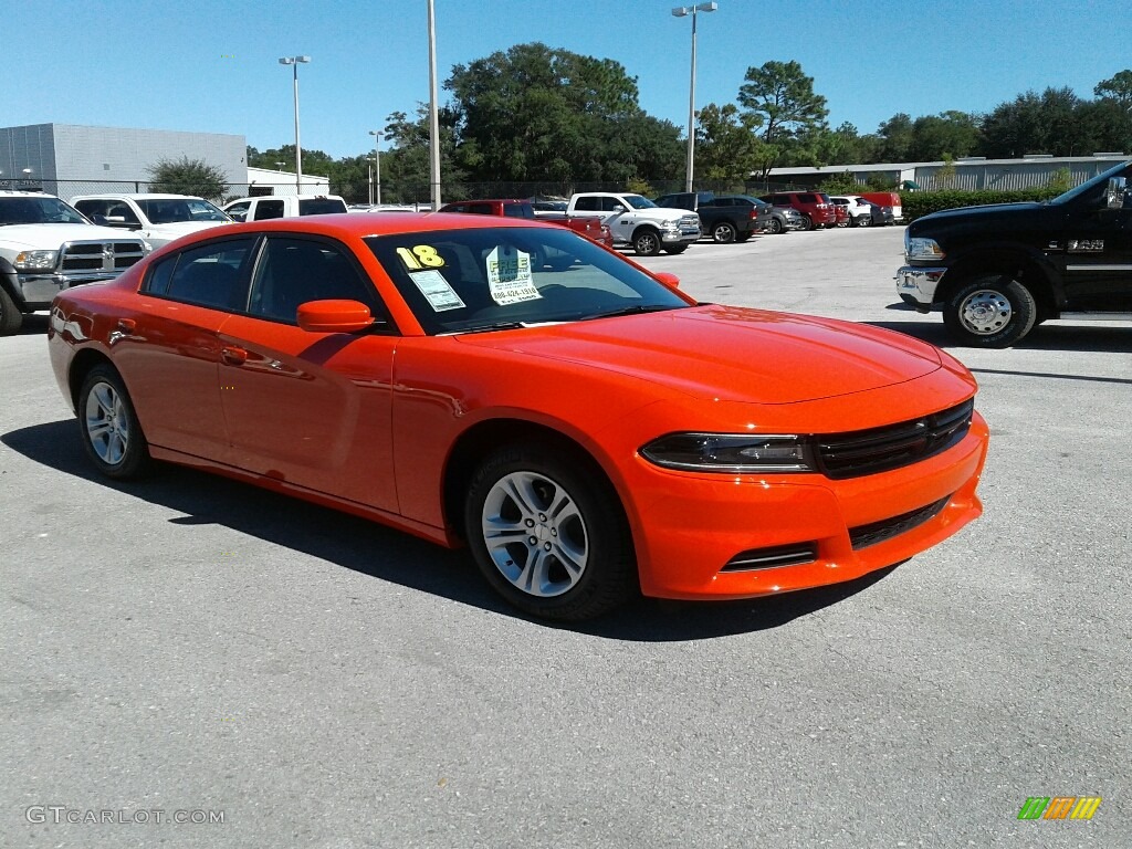 2018 Charger SXT - Go Mango / Black photo #7