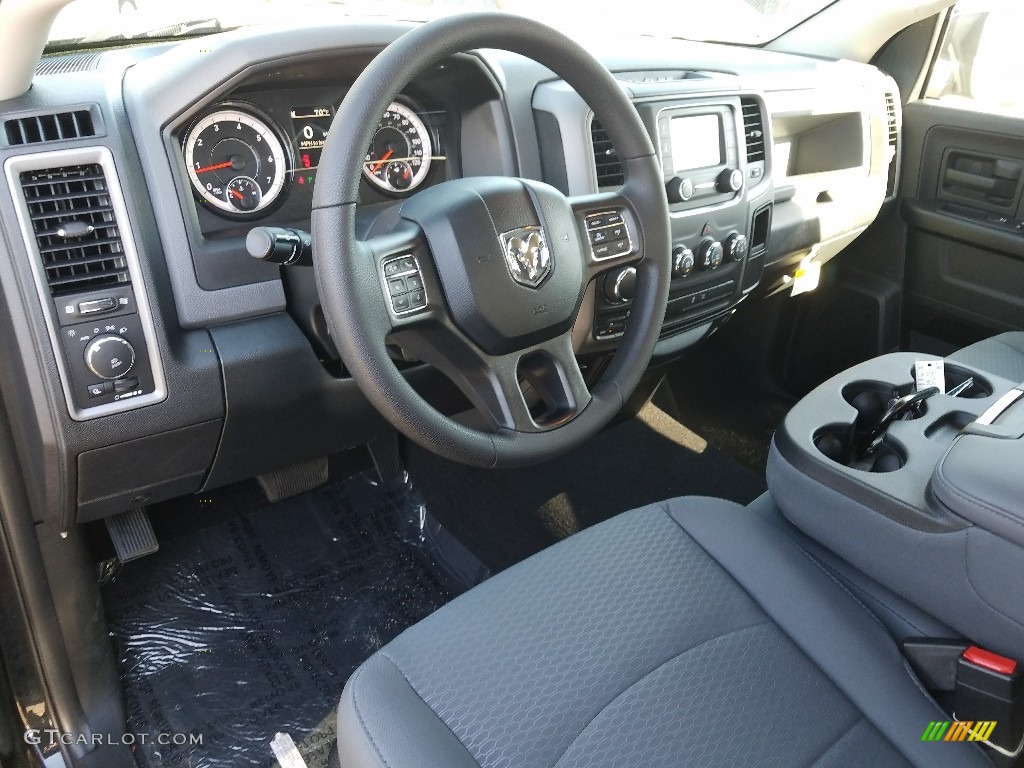 2018 1500 Express Quad Cab 4x4 - Brilliant Black Crystal Pearl / Black/Diesel Gray photo #7