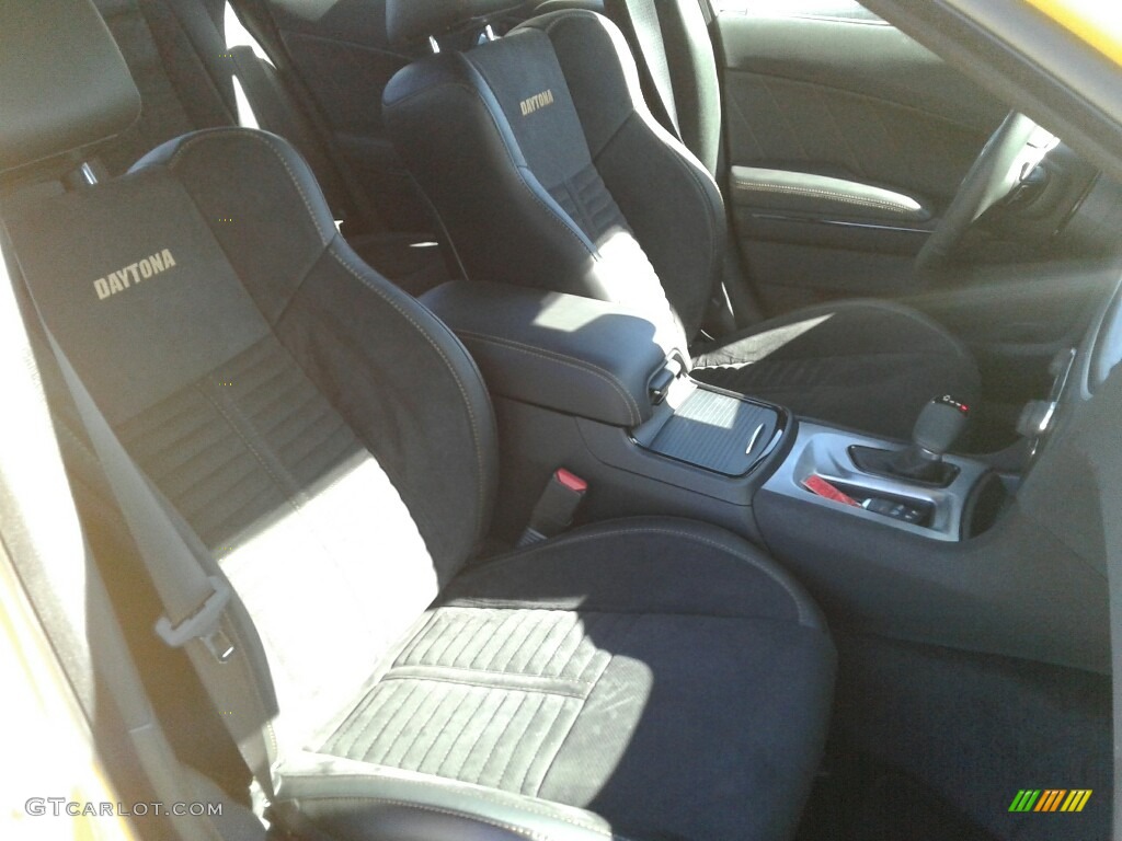 Brazen Gold/Black Interior 2018 Dodge Charger Daytona Photo #123582557