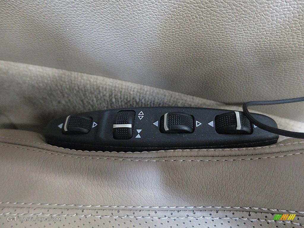 2011 E 350 Cabriolet - Capri Blue Metallic / Almond/Mocha photo #20