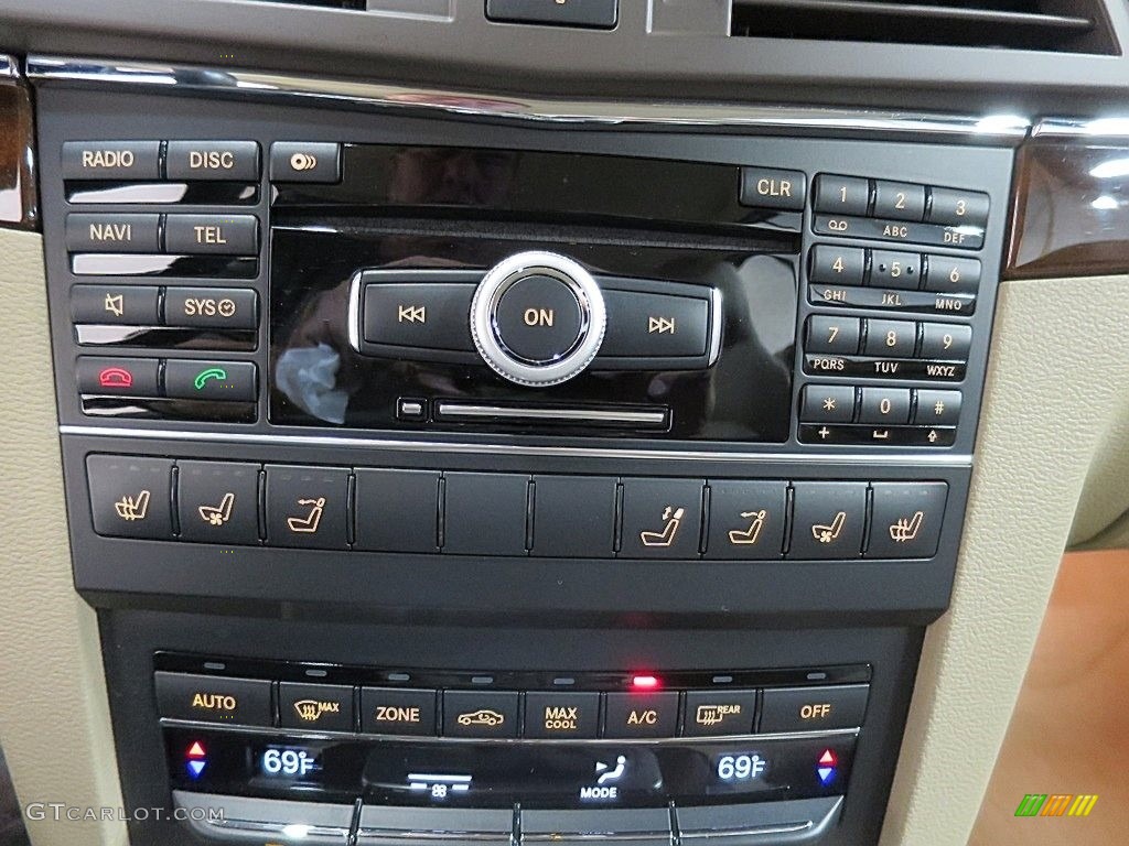 2011 E 350 Cabriolet - Capri Blue Metallic / Almond/Mocha photo #26