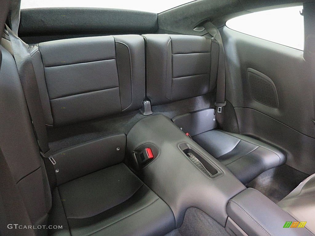 2017 Porsche 911 Carrera 4S Coupe Rear Seat Photos