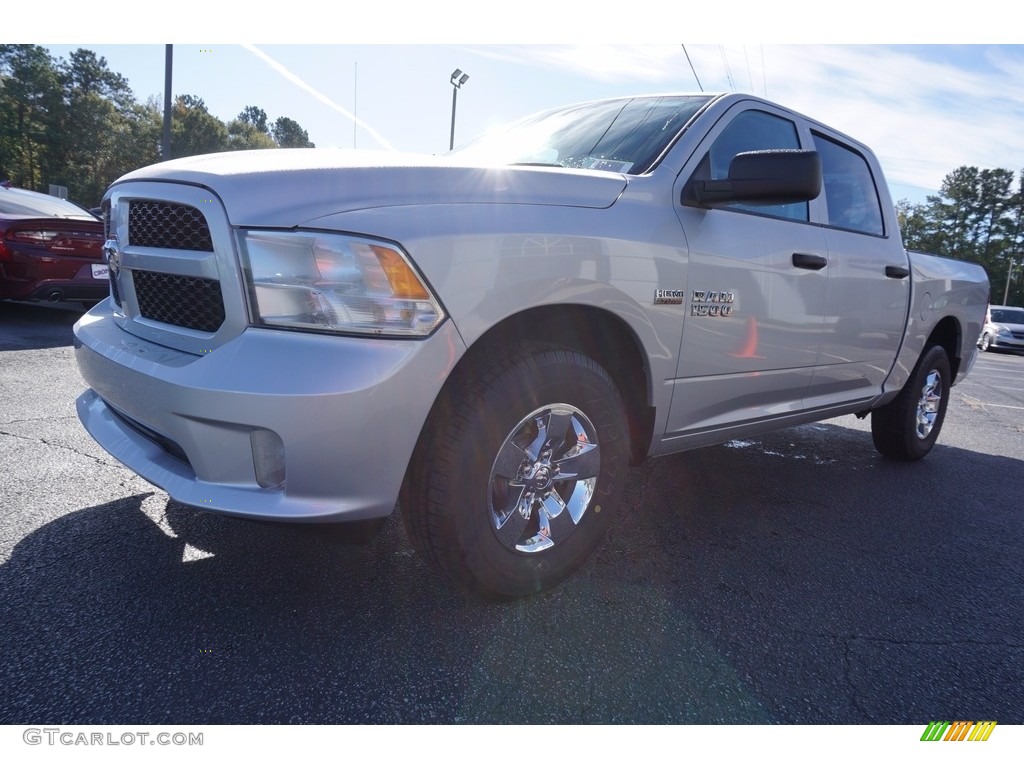 2018 1500 Express Crew Cab - Bright Silver Metallic / Black/Diesel Gray photo #3