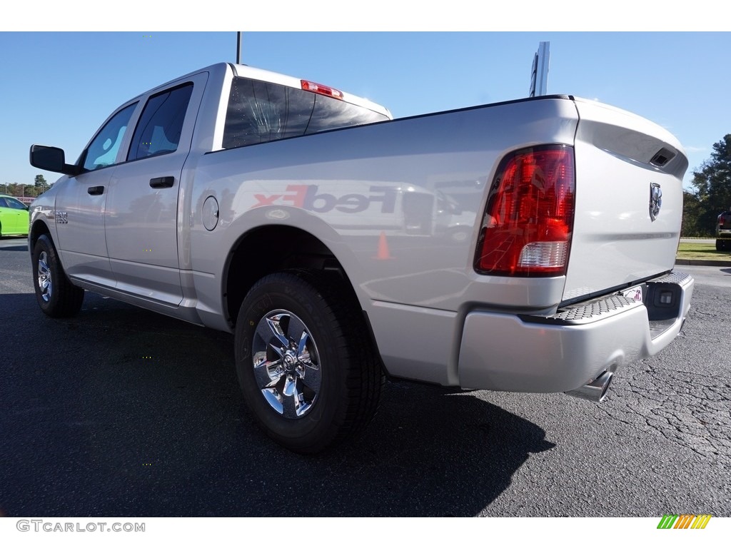 2018 1500 Express Crew Cab - Bright Silver Metallic / Black/Diesel Gray photo #5