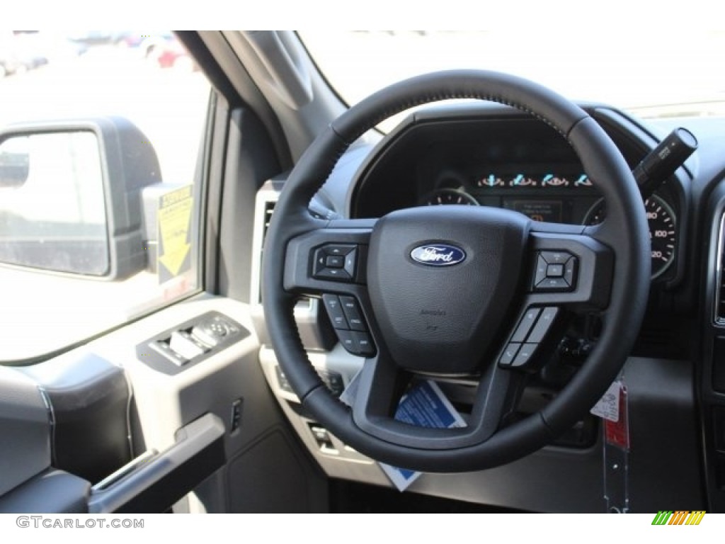 2018 F150 XLT SuperCrew - Shadow Black / Earth Gray photo #20