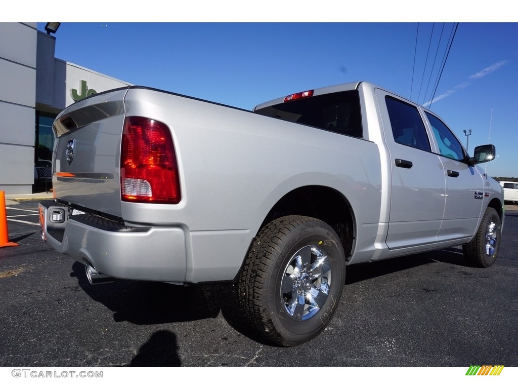 2018 1500 Express Crew Cab - Bright Silver Metallic / Black/Diesel Gray photo #7