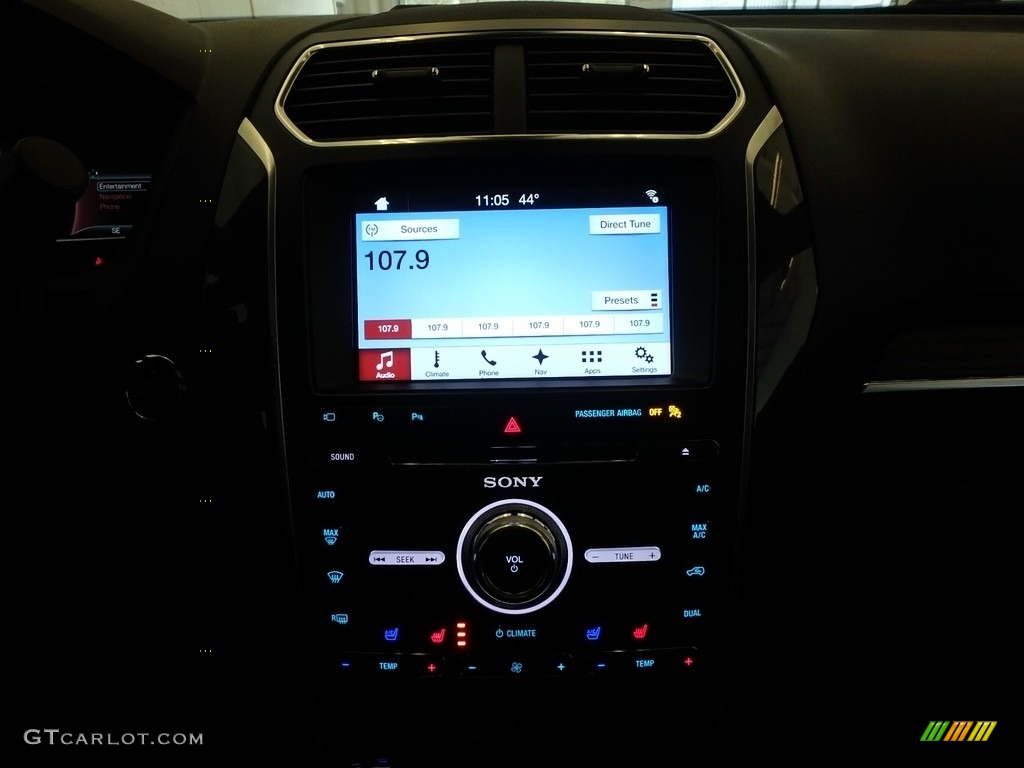 2017 Explorer Limited 4WD - White Platinum / Ebony Black photo #14