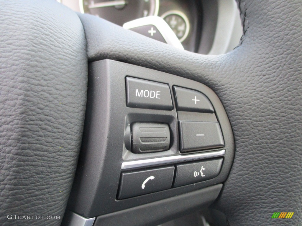 2018 BMW X4 xDrive28i Controls Photo #123593288