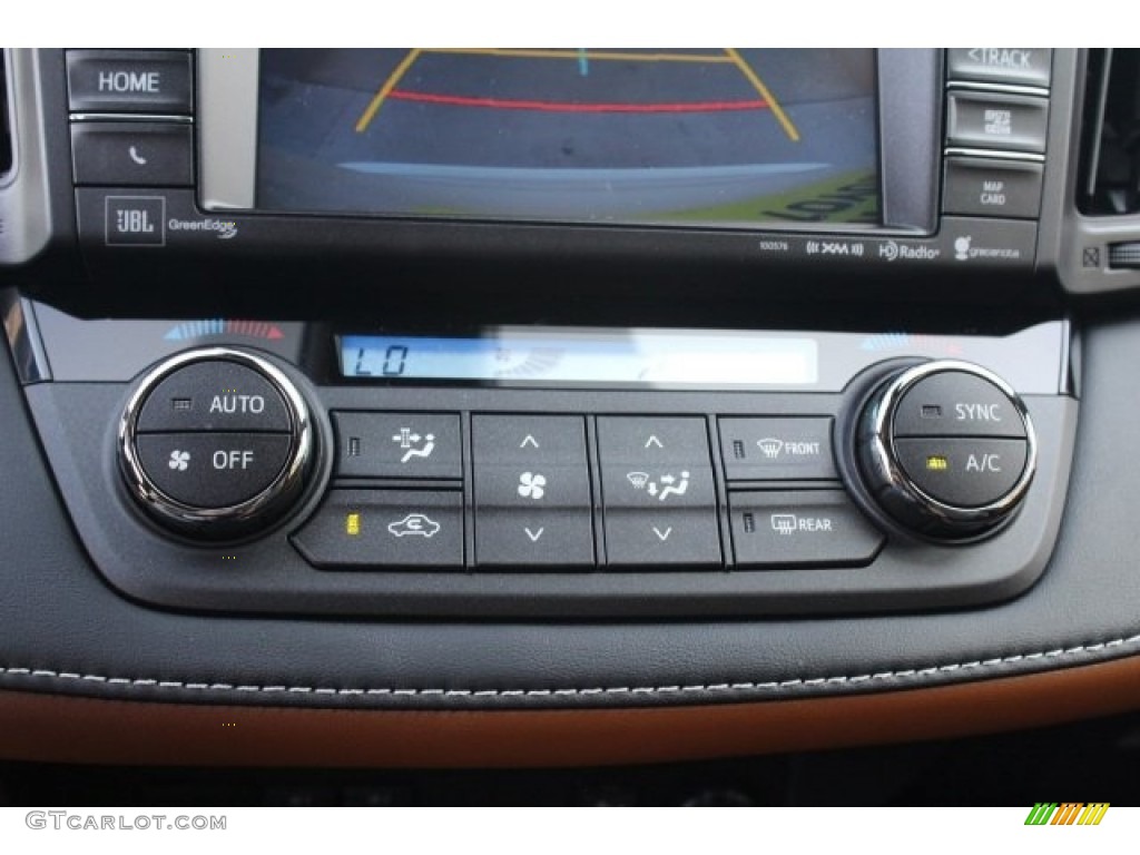 2018 Toyota RAV4 SE Controls Photo #123594329