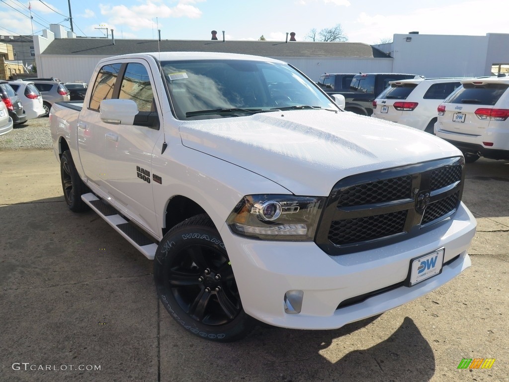 2018 1500 Night Crew Cab 4x4 - Bright White / Black photo #2